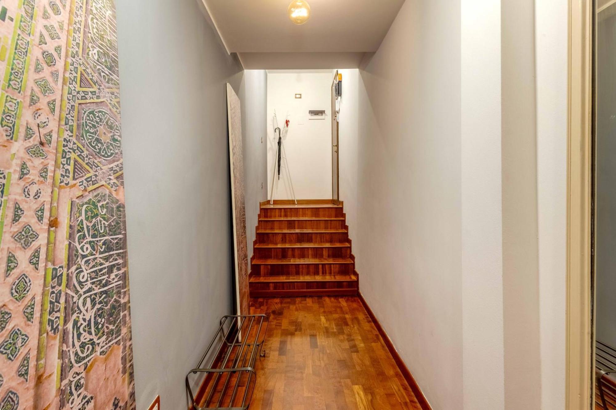 One Bedroom Apartment With Terrace Near Duomo Milano Ngoại thất bức ảnh